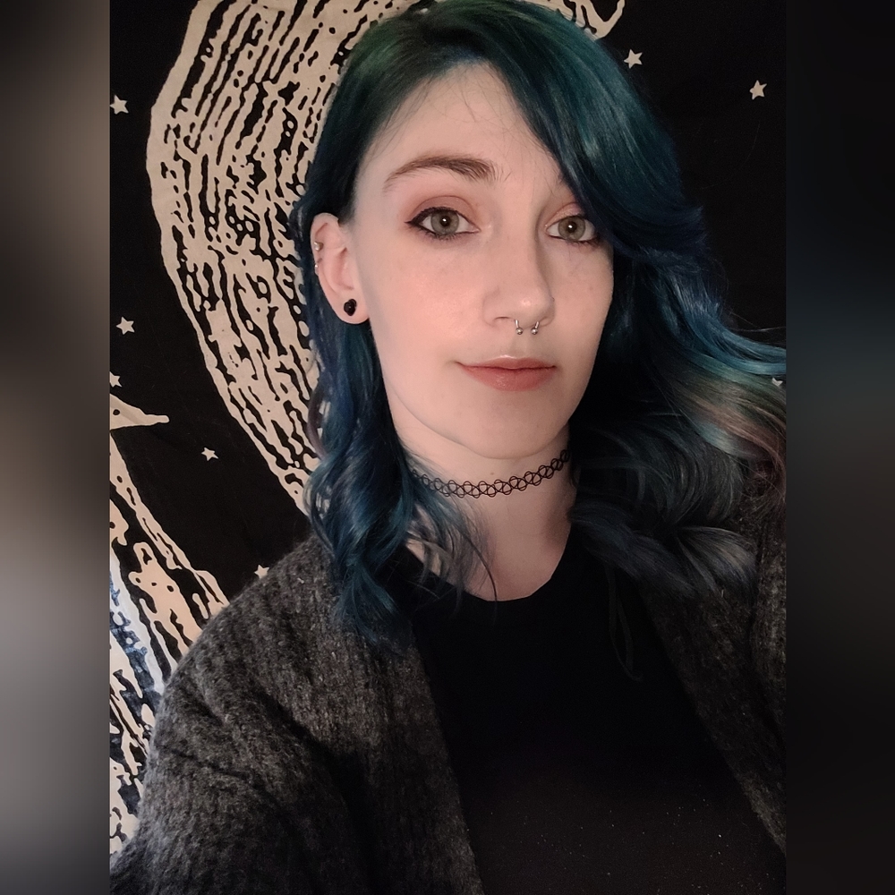 Meet your Posher, Ari